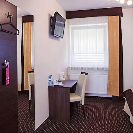 Boutique Hotel's I Milionowa 3*