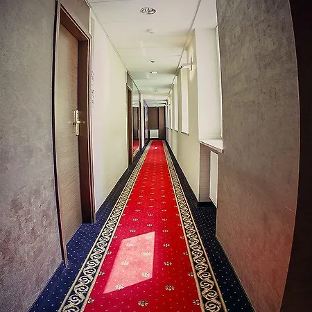 Boutique Hotel's I Milionowa 3* Lodž