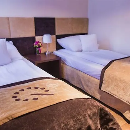 מלון דירות Boutique Hotel's I Milionowa 3*