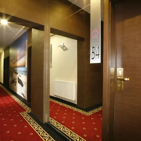Boutique Hotel's I Milionowa Λοτζ