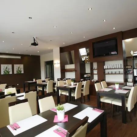 Boutique Hotel's I Milionowa 3*