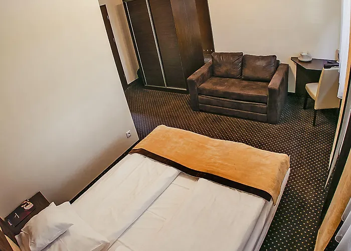 Boutique Hotel's I Milionowa Apartmanhotel 3*