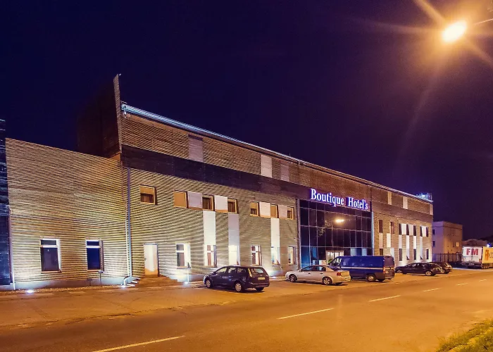 Boutique Hotel's I Milionowa Apartmanhotel 3*